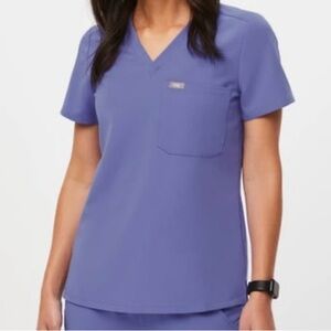 EUC Figs "Catarina" 1-pocket scrub top in Blueberry (PETITE) - S